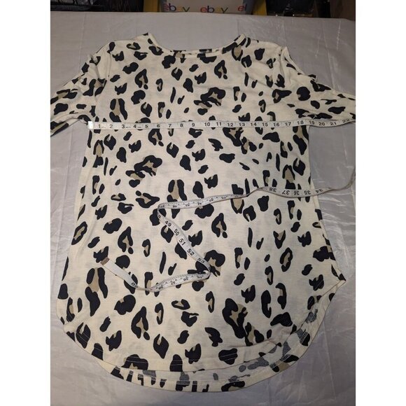 Tickled Teal Long Sleeve Lightweight Animal Print Women's Blouse Size Small - Picture 9 of 13